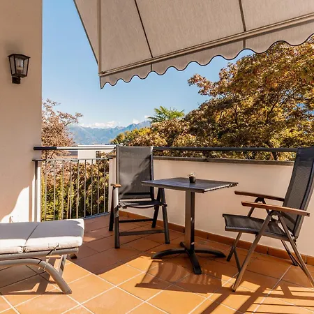 La - & Hotell Locarno