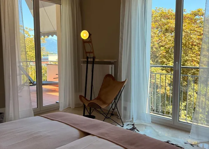 La - & Hotell Locarno